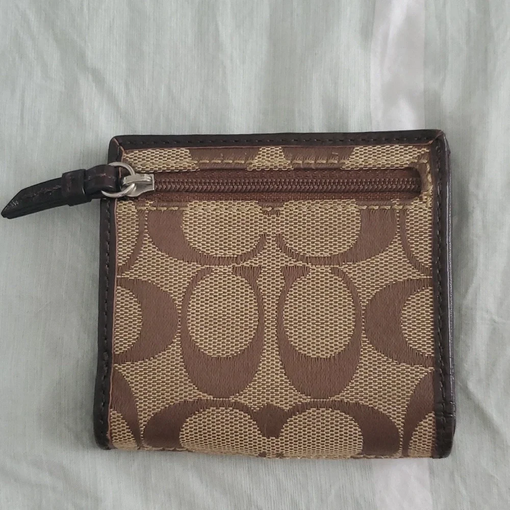 Coach Small Classic Fold Wallet - Picture 2 of 11